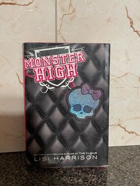 Monster High OG G1 book🖤